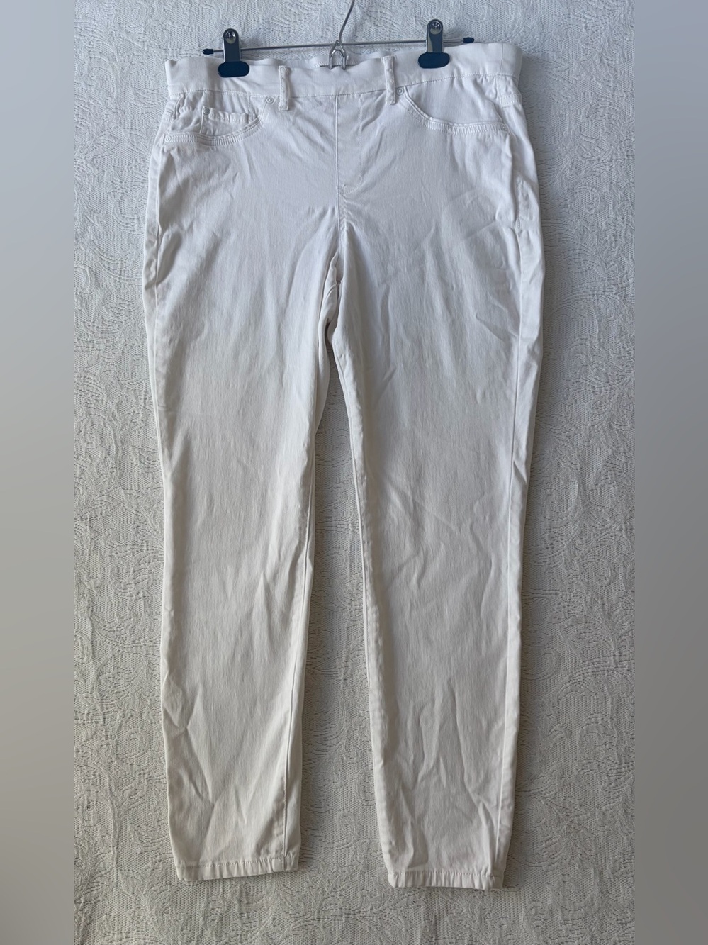 Jones New York White Straight Leg Women's Jeans